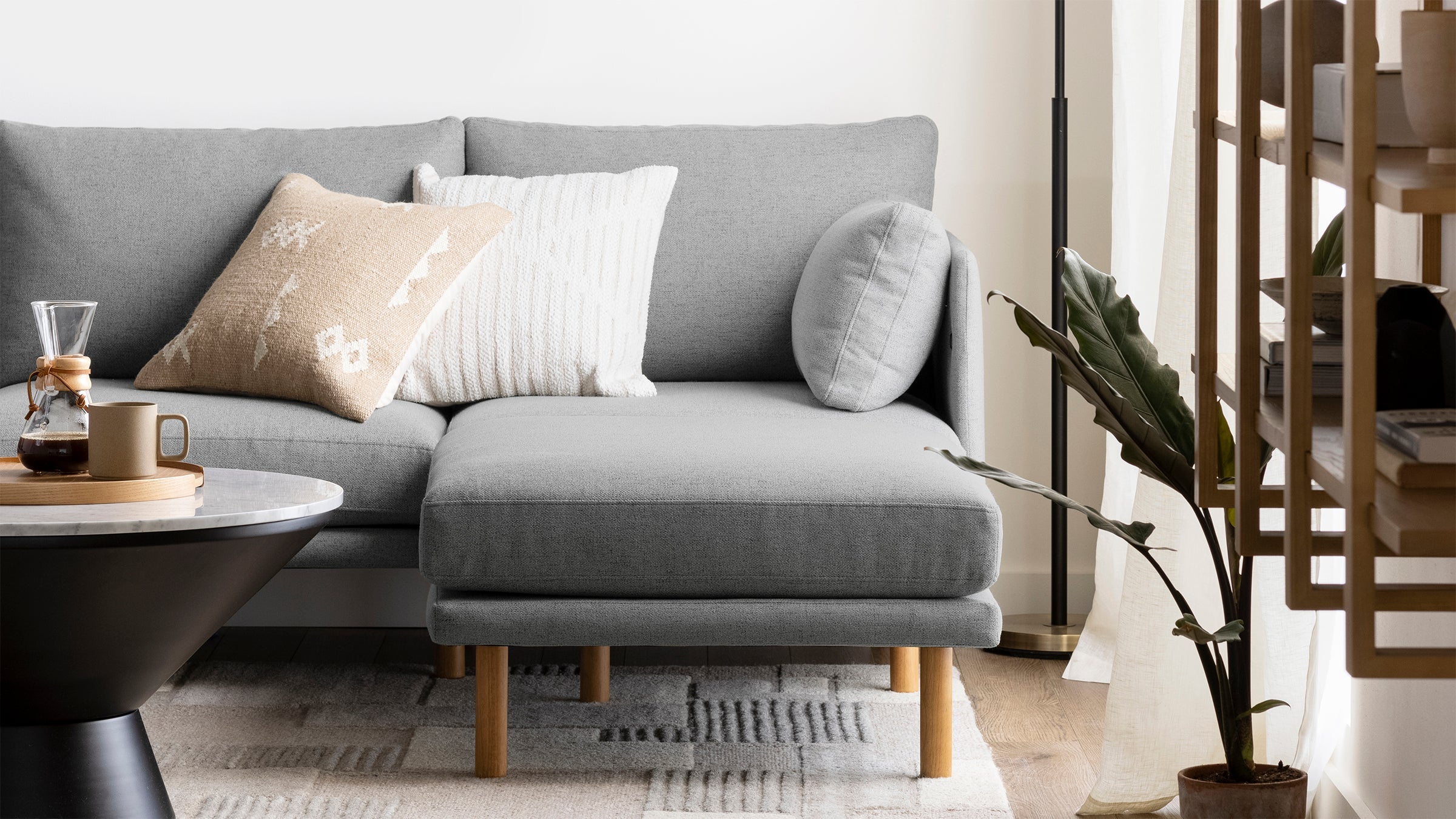 05_Field_Armchair_Lifestyle_Detail_53816a46-7fea-4f8a-ae0f-51ba544ac319.jpg