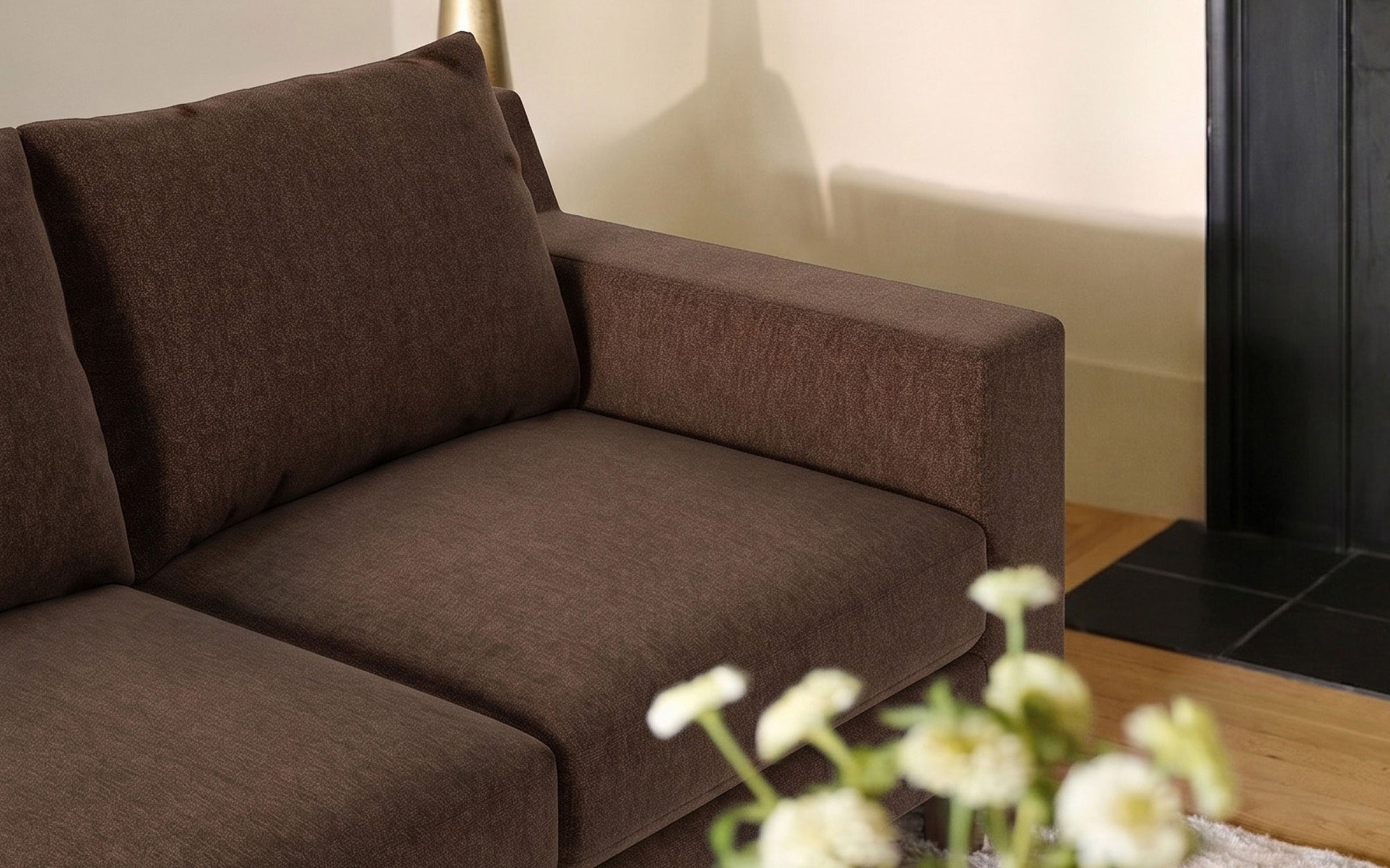Mercer_Espresso-3Seat-Detail-web_f88d8ad8-464b-4583-9e0d-69e0e1818c0a.jpg